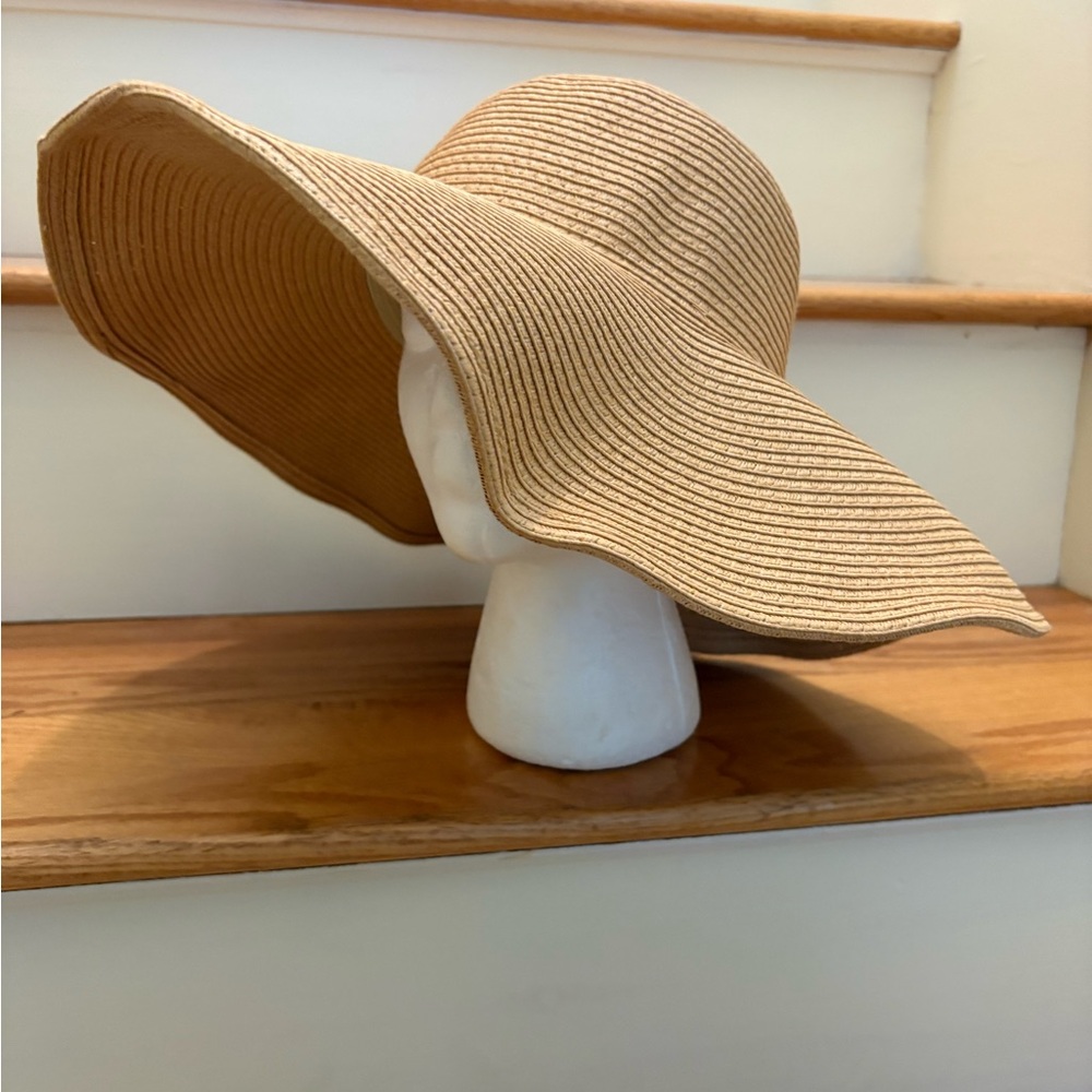 Goldcoast Tan Wide-Brimmed Sun Hat